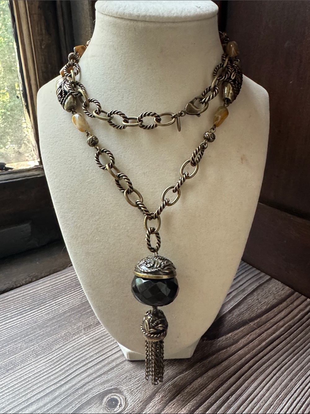 Chico’s Vintage  Black and Gold Pendant Necklace long